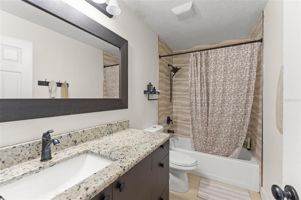For Sale: $550,000 (5 beds, 2 baths, 2771 Square Feet)