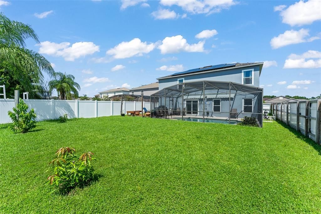 For Sale: $550,000 (5 beds, 2 baths, 2771 Square Feet)