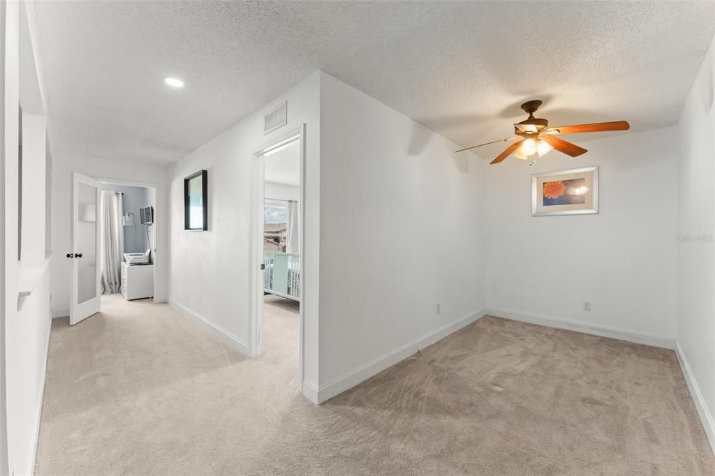 For Sale: $550,000 (5 beds, 2 baths, 2771 Square Feet)