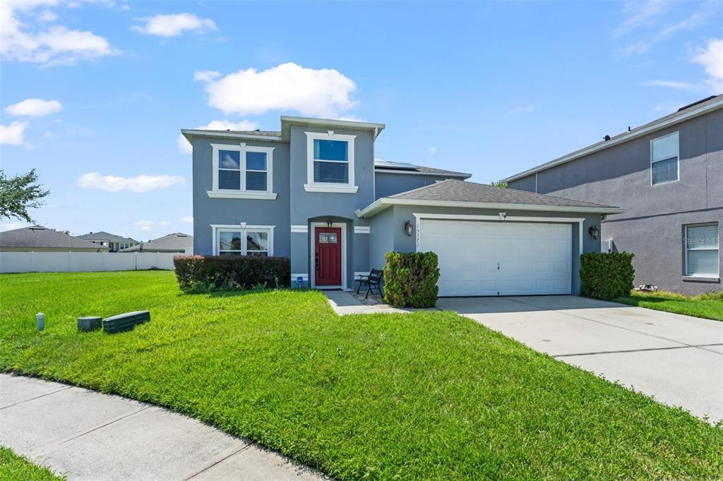 For Sale: $550,000 (5 beds, 2 baths, 2771 Square Feet)