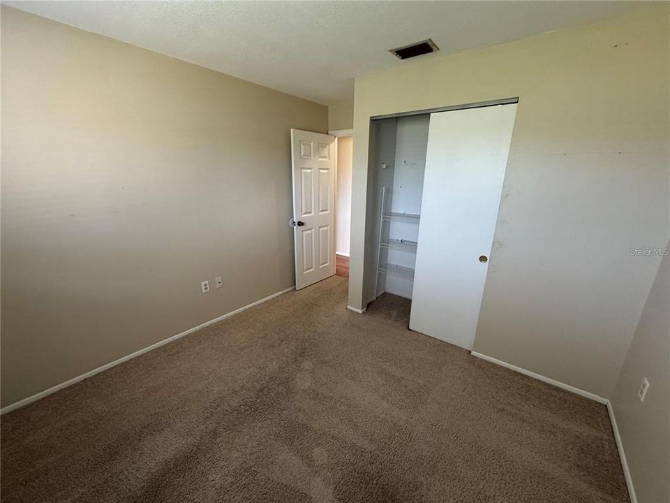 For Rent: $1,750 (3 beds, 2 baths, 1234 Square Feet)