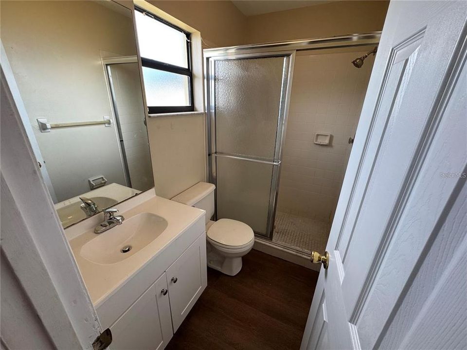 For Rent: $1,750 (3 beds, 2 baths, 1234 Square Feet)