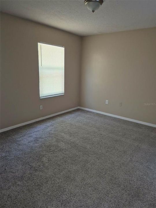 For Rent: $1,750 (3 beds, 0 baths, 1212 Square Feet)