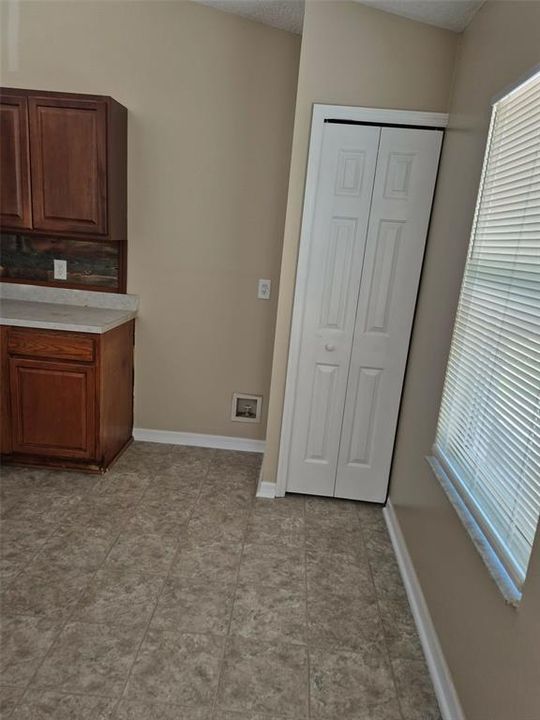 For Rent: $1,750 (3 beds, 0 baths, 1212 Square Feet)