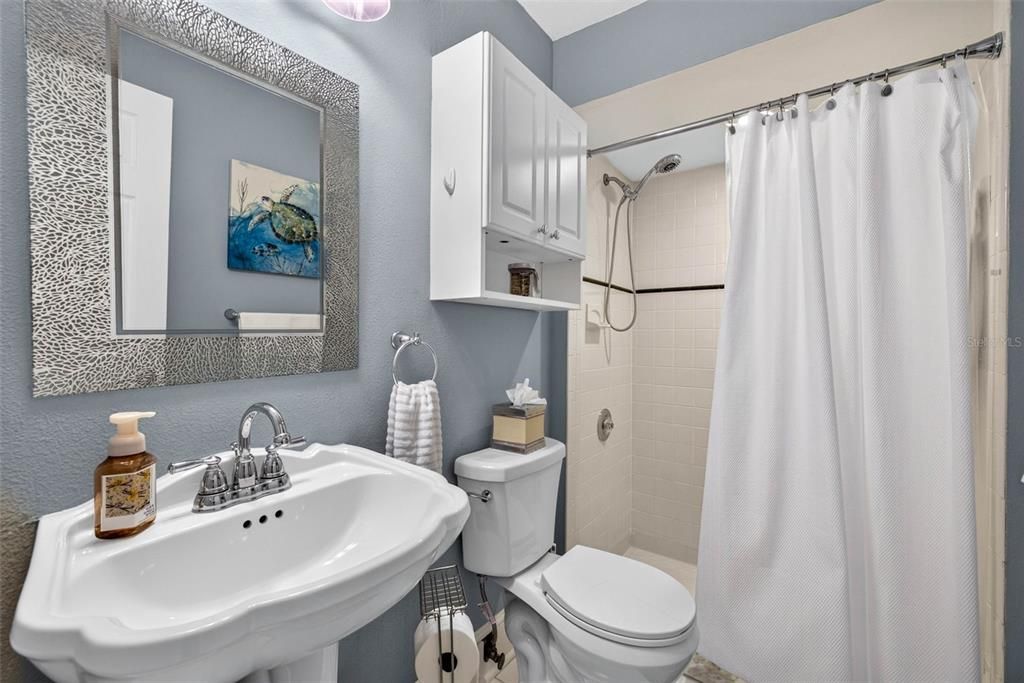 For Sale: $565,000 (4 beds, 3 baths, 2376 Square Feet)