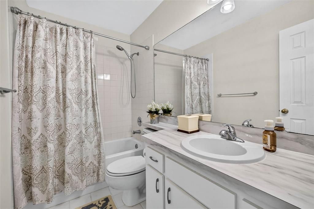 For Sale: $565,000 (4 beds, 3 baths, 2376 Square Feet)