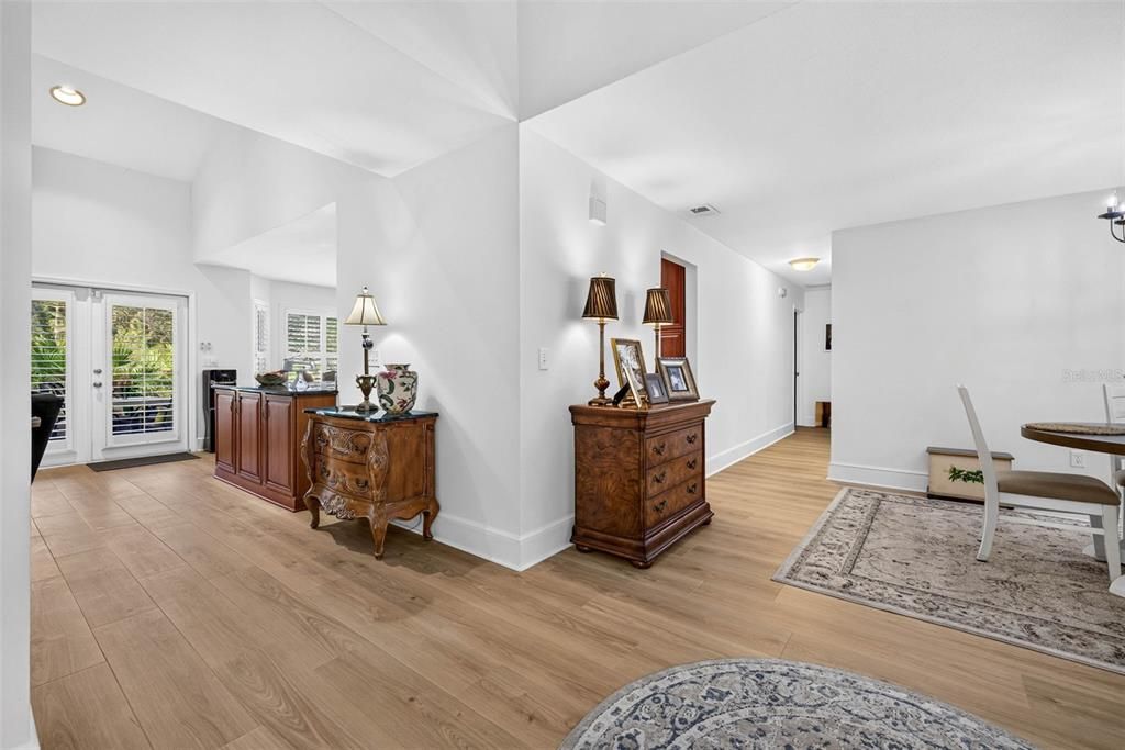 For Sale: $565,000 (4 beds, 3 baths, 2376 Square Feet)