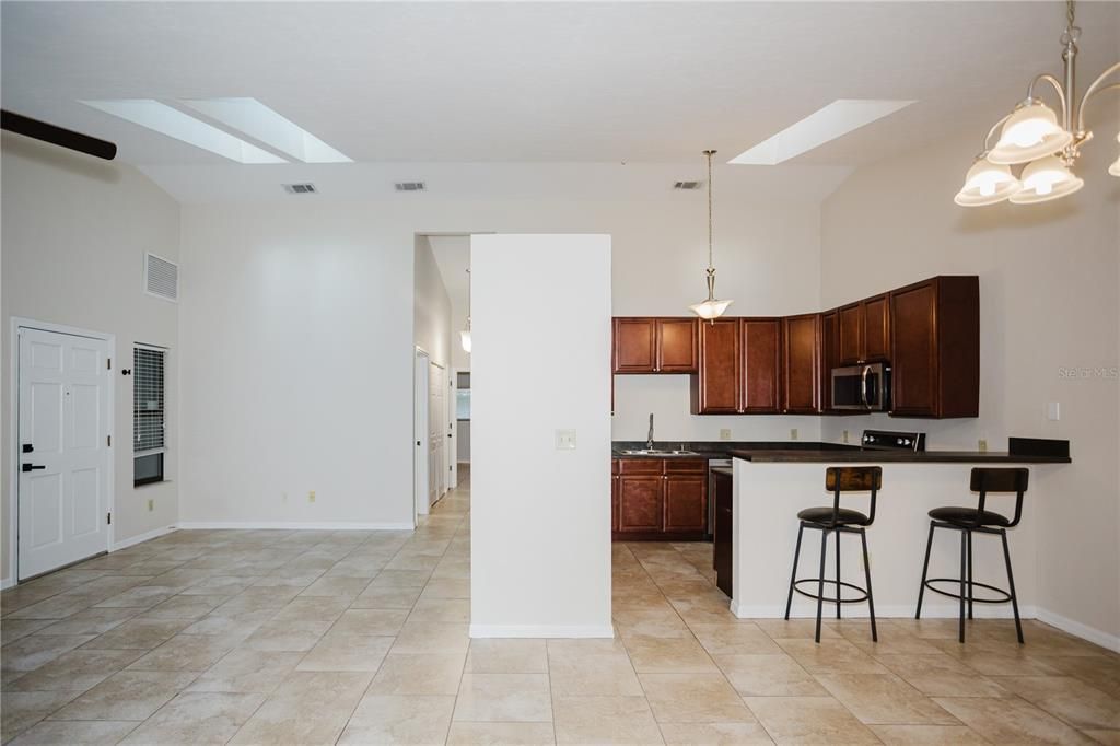 For Sale: $240,000 (2 beds, 2 baths, 1200 Square Feet)