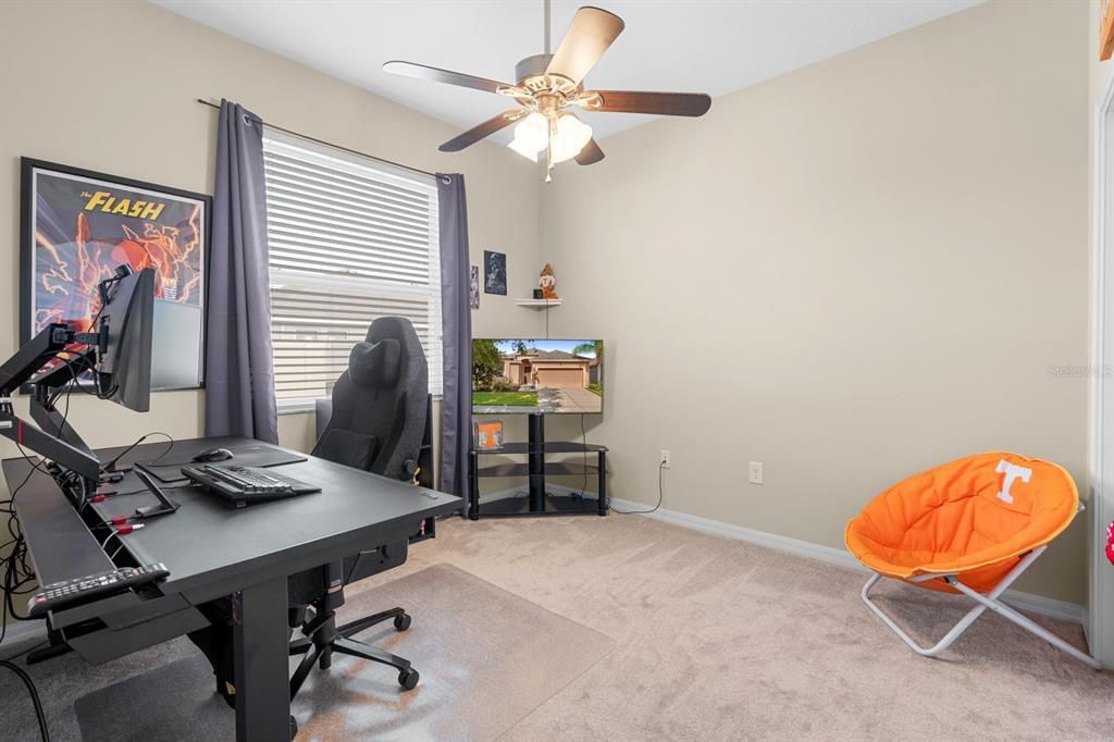 For Sale: $400,000 (4 beds, 2 baths, 1975 Square Feet)