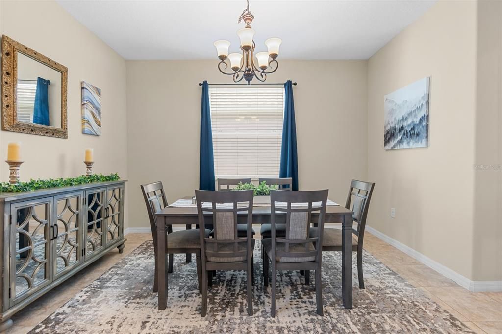 For Sale: $400,000 (4 beds, 2 baths, 1975 Square Feet)