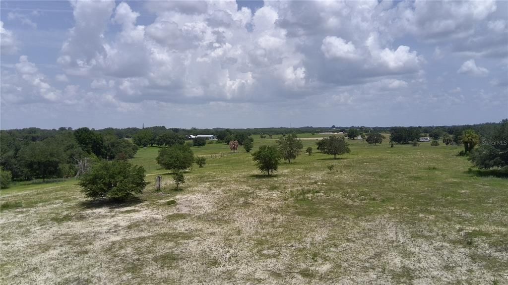 На продажу: $290,000 (10.63 acres)