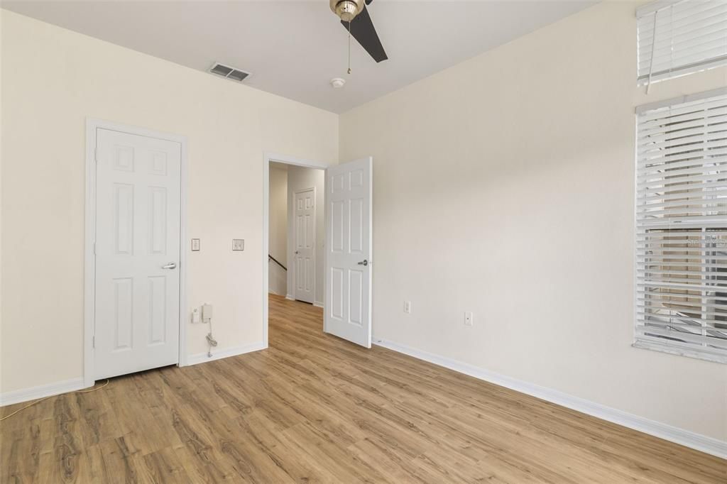 For Rent: $2,250 (3 beds, 2 baths, 1282 Square Feet)