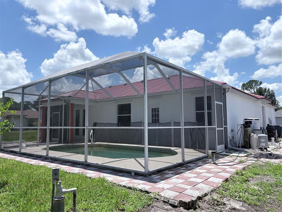 En Renta: $2,250 (4 camas, 2 baños, 1785 Pies cuadrados)