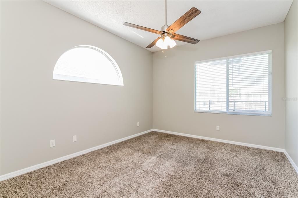 For Sale: $445,000 (4 beds, 2 baths, 2124 Square Feet)