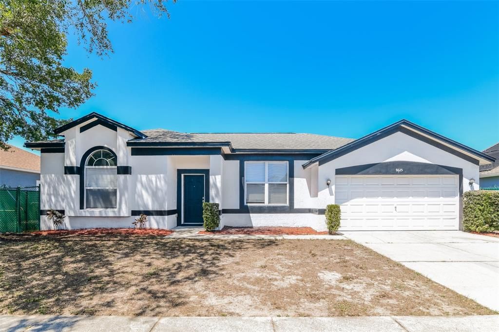 For Sale: $445,000 (4 beds, 2 baths, 2124 Square Feet)