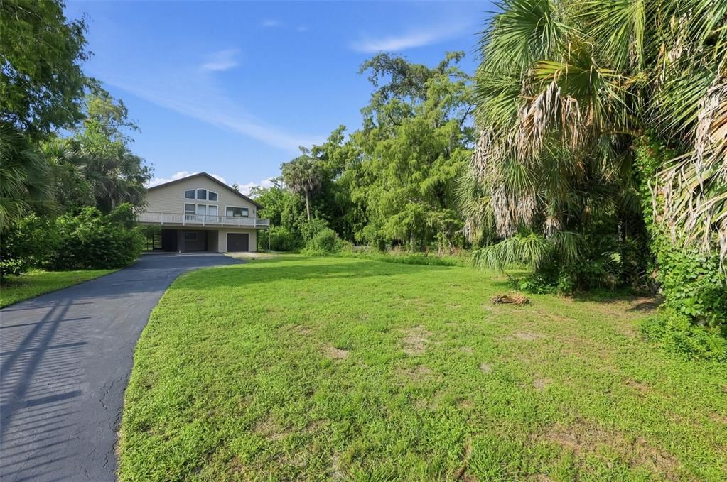 For Sale: $566,000 (3 beds, 3 baths, 1880 Square Feet)