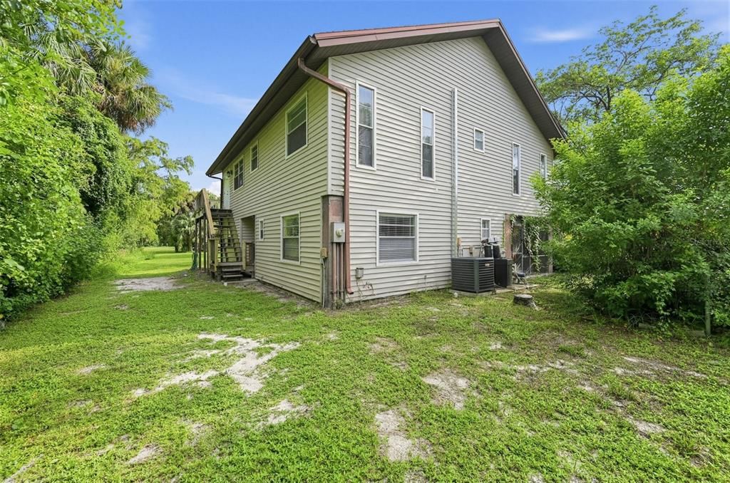 For Sale: $566,000 (3 beds, 3 baths, 1880 Square Feet)