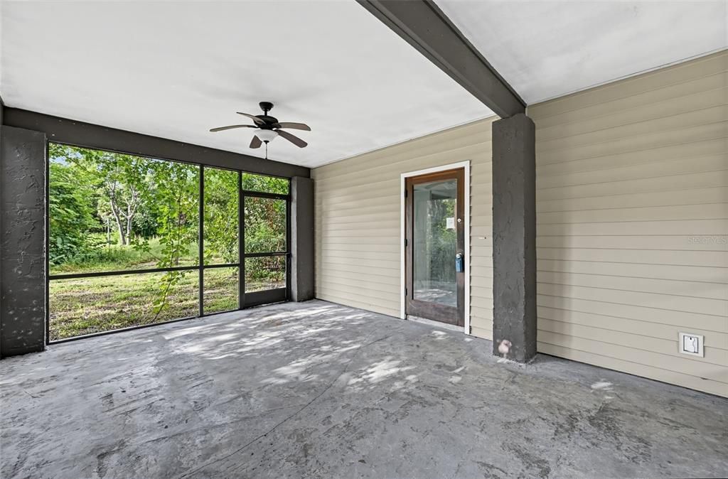 For Sale: $566,000 (3 beds, 3 baths, 1880 Square Feet)