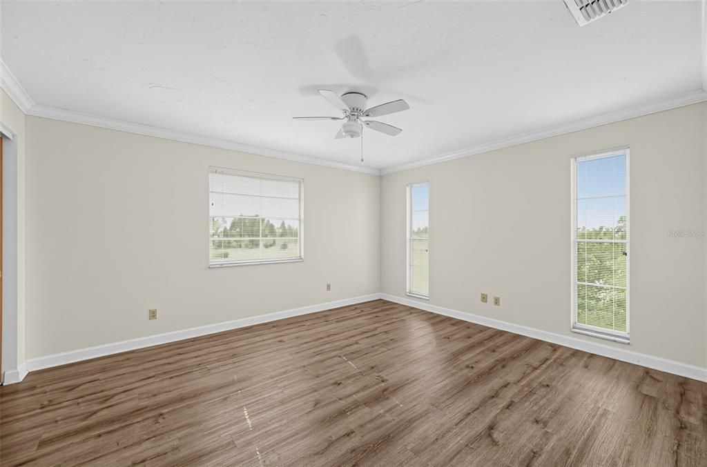 For Sale: $566,000 (3 beds, 3 baths, 1880 Square Feet)