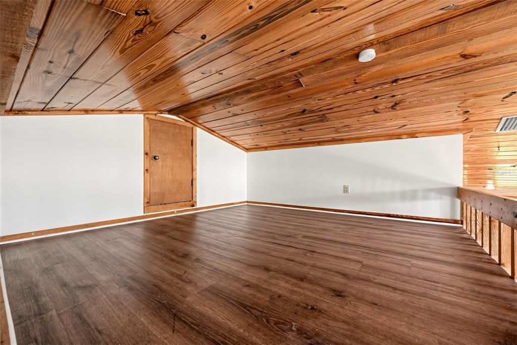 For Sale: $566,000 (3 beds, 3 baths, 1880 Square Feet)
