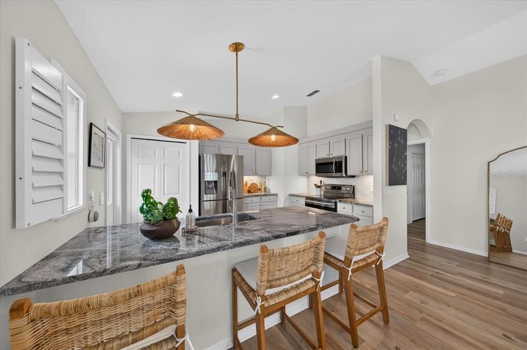 For Sale: $687,000 (3 beds, 2 baths, 1410 Square Feet)