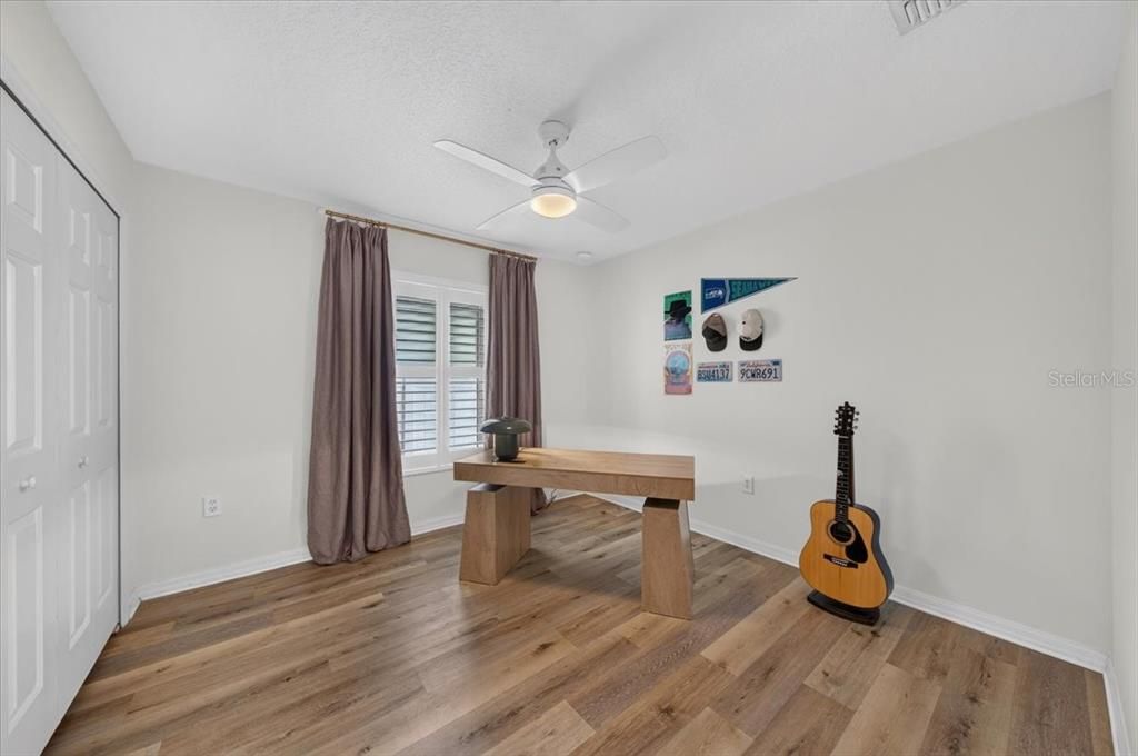 For Sale: $687,000 (3 beds, 2 baths, 1410 Square Feet)