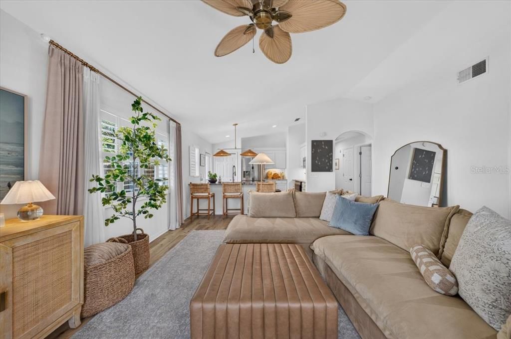 For Sale: $687,000 (3 beds, 2 baths, 1410 Square Feet)
