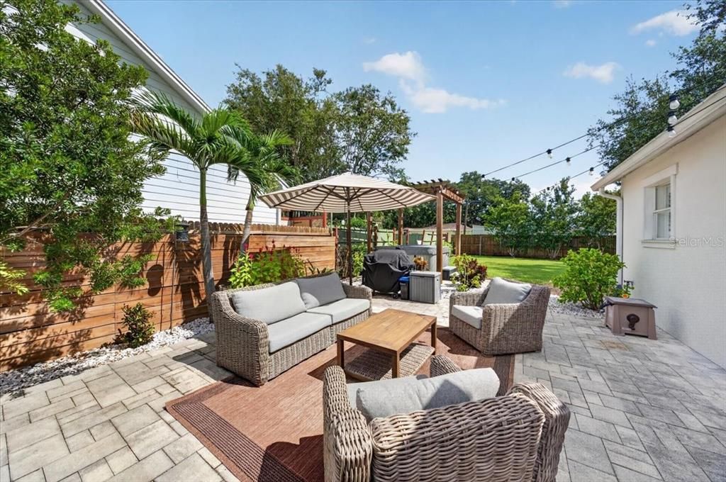 For Sale: $687,000 (3 beds, 2 baths, 1410 Square Feet)