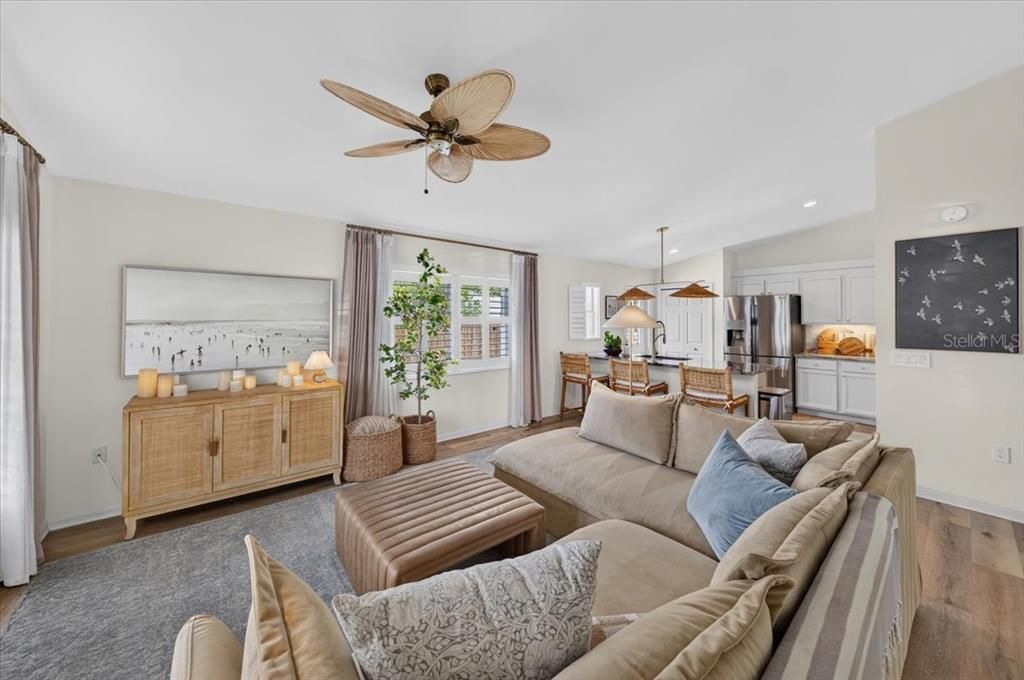 For Sale: $687,000 (3 beds, 2 baths, 1410 Square Feet)