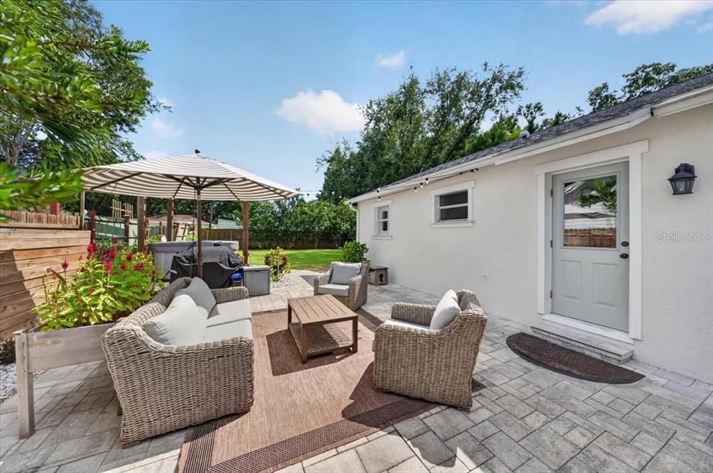 For Sale: $687,000 (3 beds, 2 baths, 1410 Square Feet)