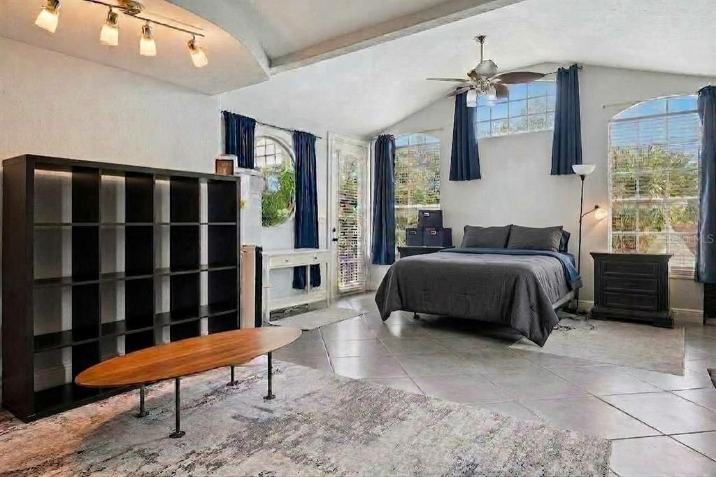 For Sale: $575,000 (4 beds, 3 baths, 2551 Square Feet)