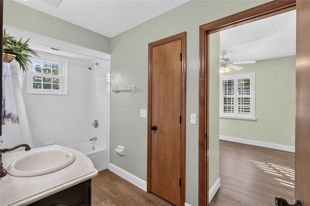 For Sale: $799,990 (3 beds, 3 baths, 2336 Square Feet)