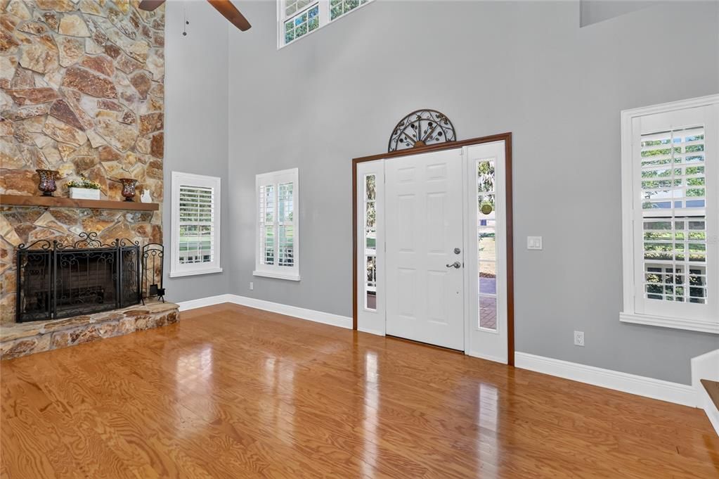 For Sale: $799,990 (3 beds, 3 baths, 2336 Square Feet)