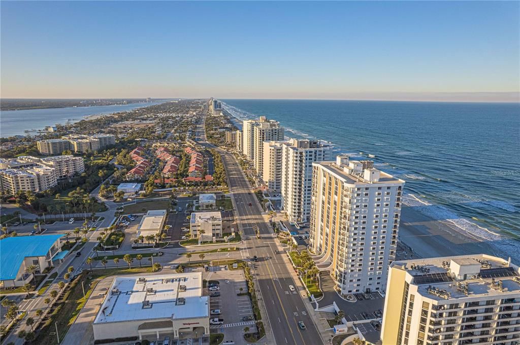 For Sale: $369,000 (2 beds, 2 baths, 1700 Square Feet)