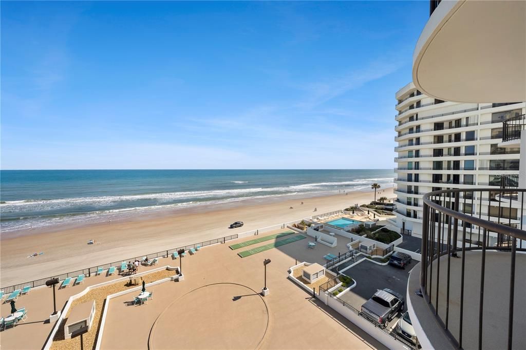 For Sale: $369,000 (2 beds, 2 baths, 1700 Square Feet)
