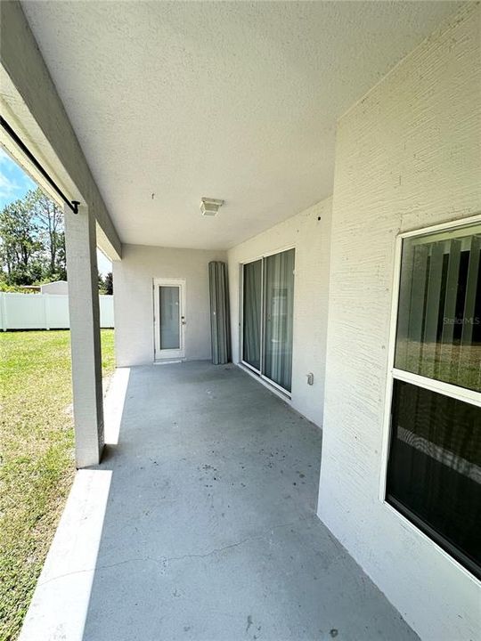 En Venta: $374,999 (4 camas, 2 baños, 2250 Pies cuadrados)