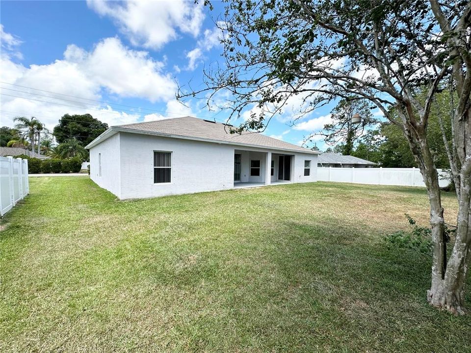 En Venta: $374,999 (4 camas, 2 baños, 2250 Pies cuadrados)
