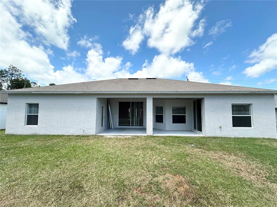 En Venta: $374,999 (4 camas, 2 baños, 2250 Pies cuadrados)