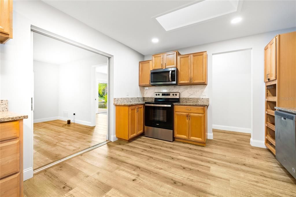 For Sale: $595,000 (3 beds, 2 baths, 2142 Square Feet)