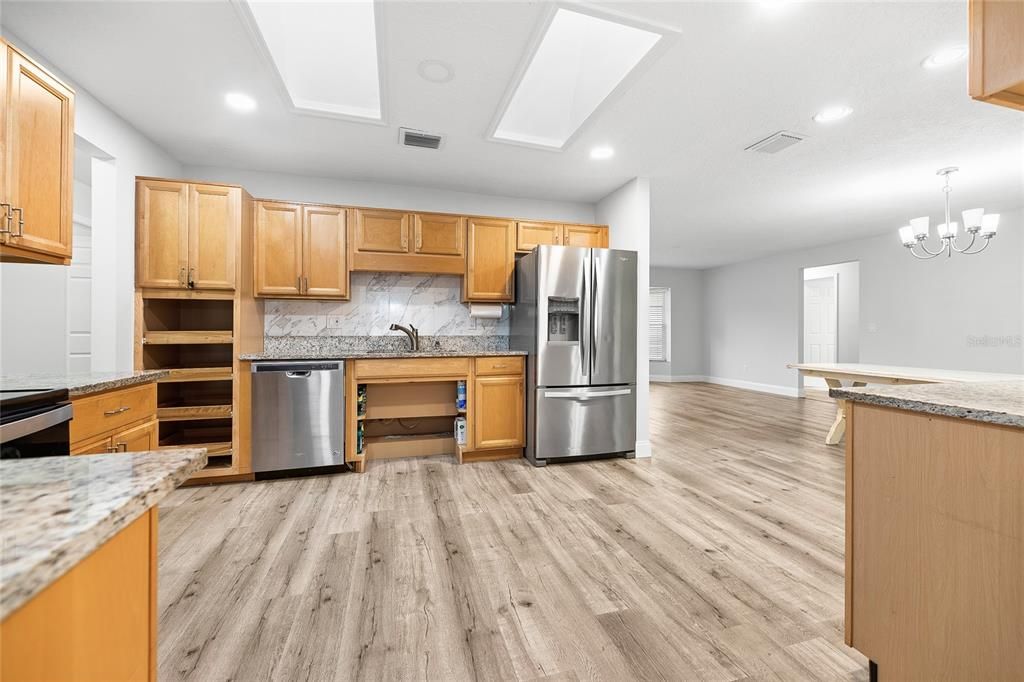 For Sale: $595,000 (3 beds, 2 baths, 2142 Square Feet)