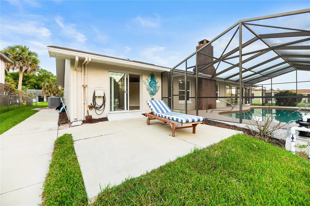 For Sale: $595,000 (3 beds, 2 baths, 2142 Square Feet)