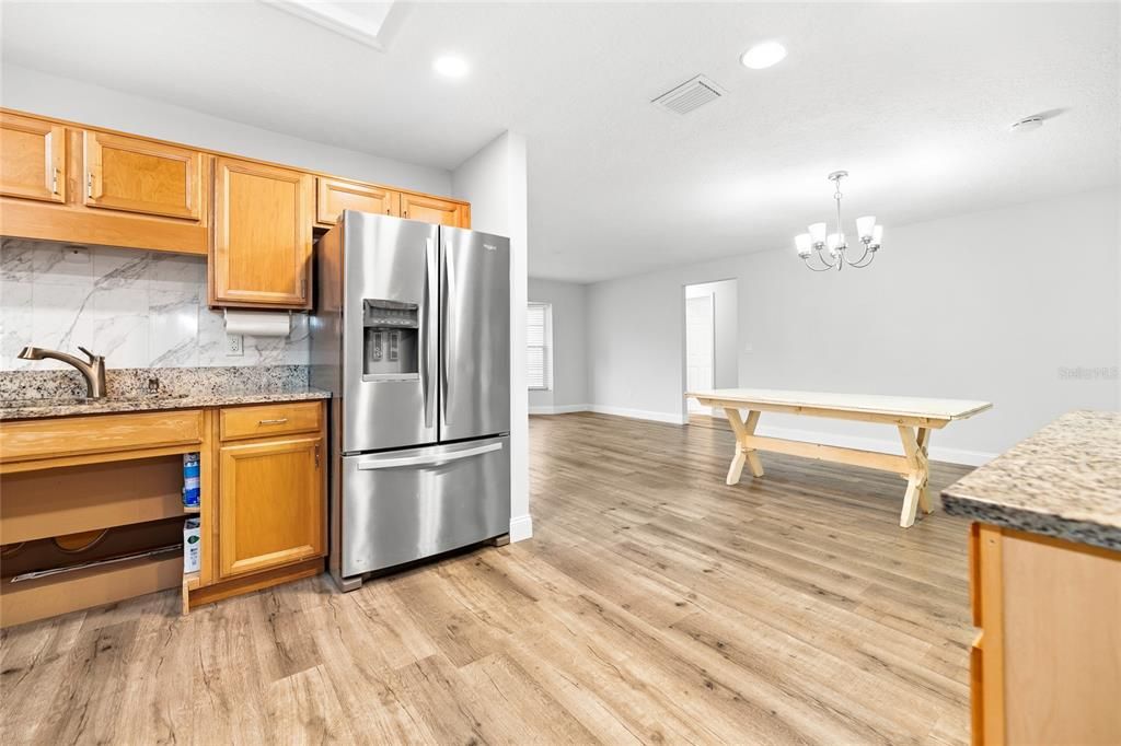 For Sale: $595,000 (3 beds, 2 baths, 2142 Square Feet)
