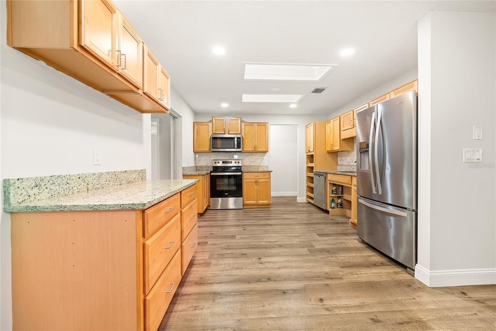 For Sale: $595,000 (3 beds, 2 baths, 2142 Square Feet)