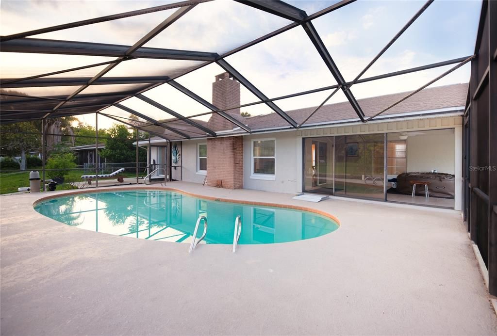 For Sale: $595,000 (3 beds, 2 baths, 2142 Square Feet)