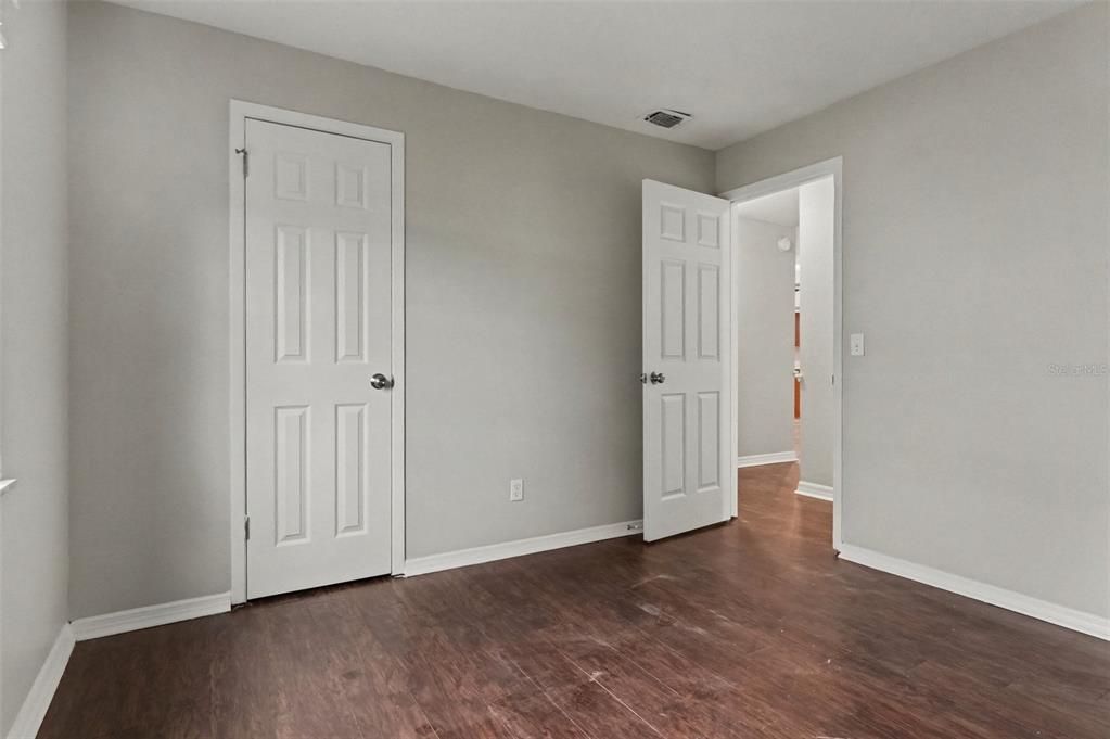 For Sale: $399,900 (3 beds, 2 baths, 1762 Square Feet)