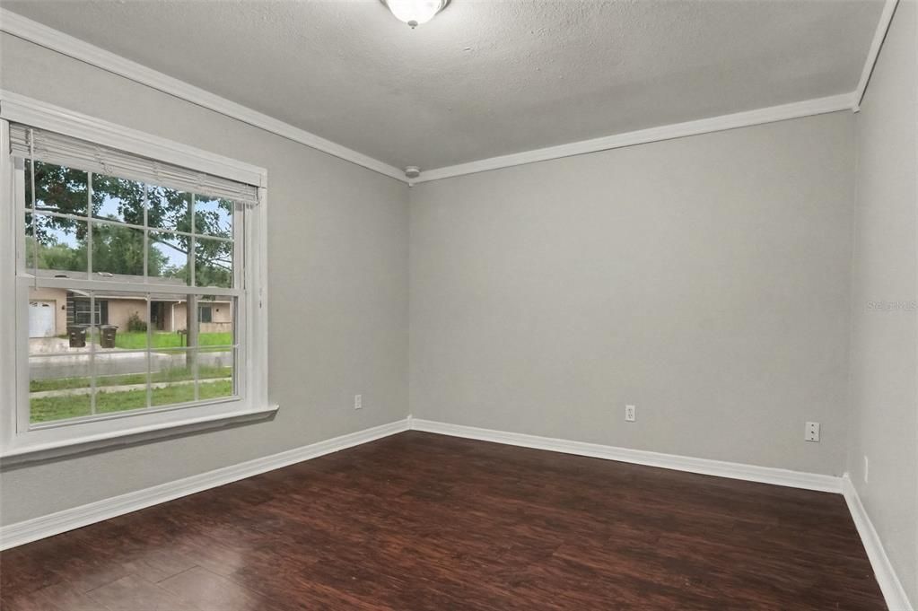 For Sale: $399,900 (3 beds, 2 baths, 1762 Square Feet)