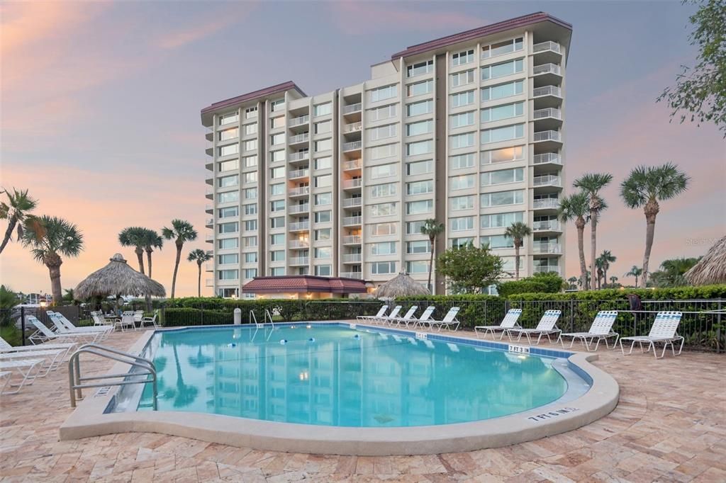 For Sale: $845,000 (2 beds, 2 baths, 1930 Square Feet)