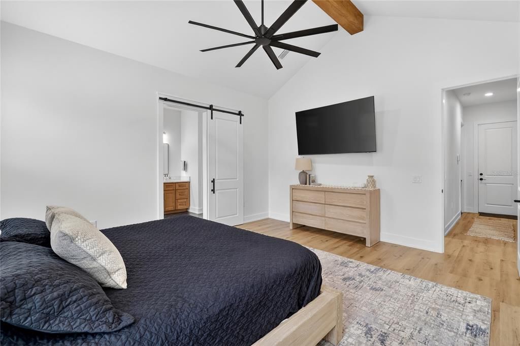 En Venta: $1,195,000 (4 camas, 3 baños, 2954 Pies cuadrados)