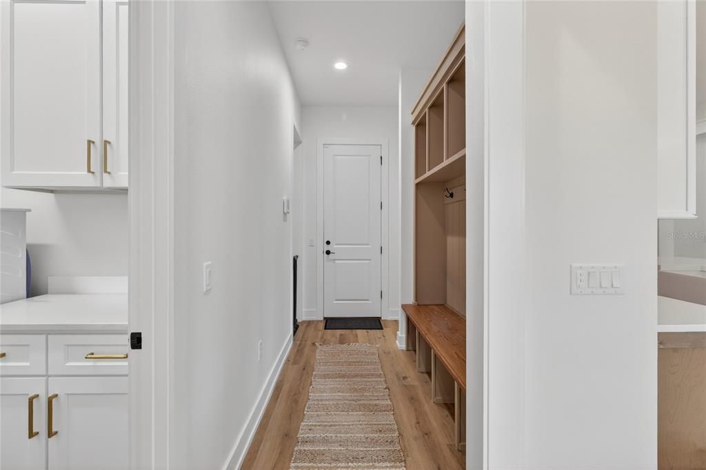 En Venta: $1,195,000 (4 camas, 3 baños, 2954 Pies cuadrados)