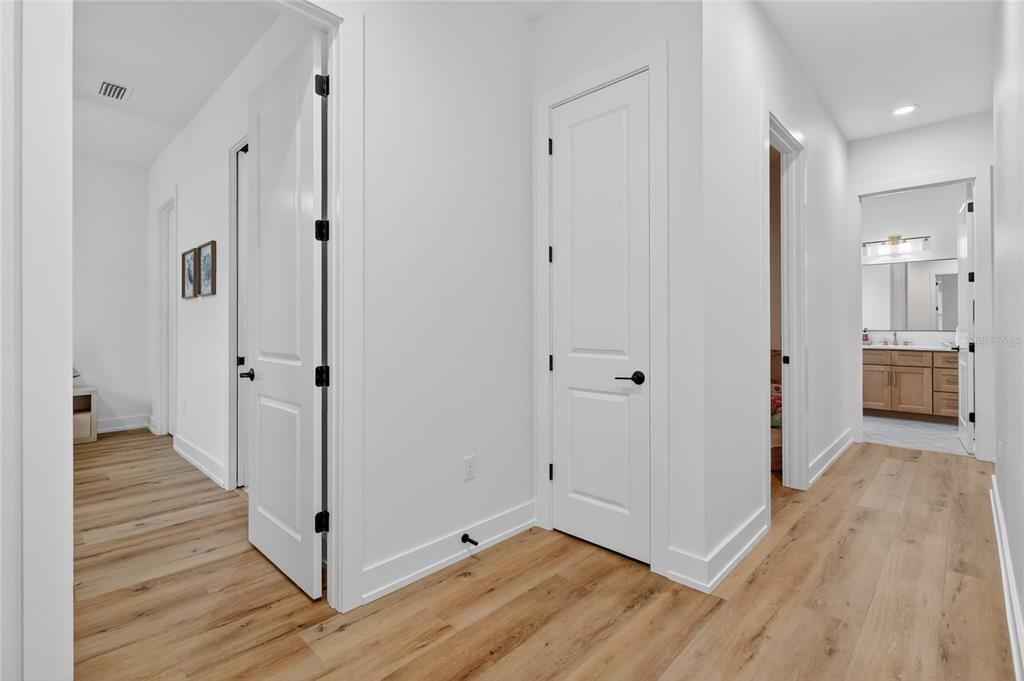 En Venta: $1,195,000 (4 camas, 3 baños, 2954 Pies cuadrados)
